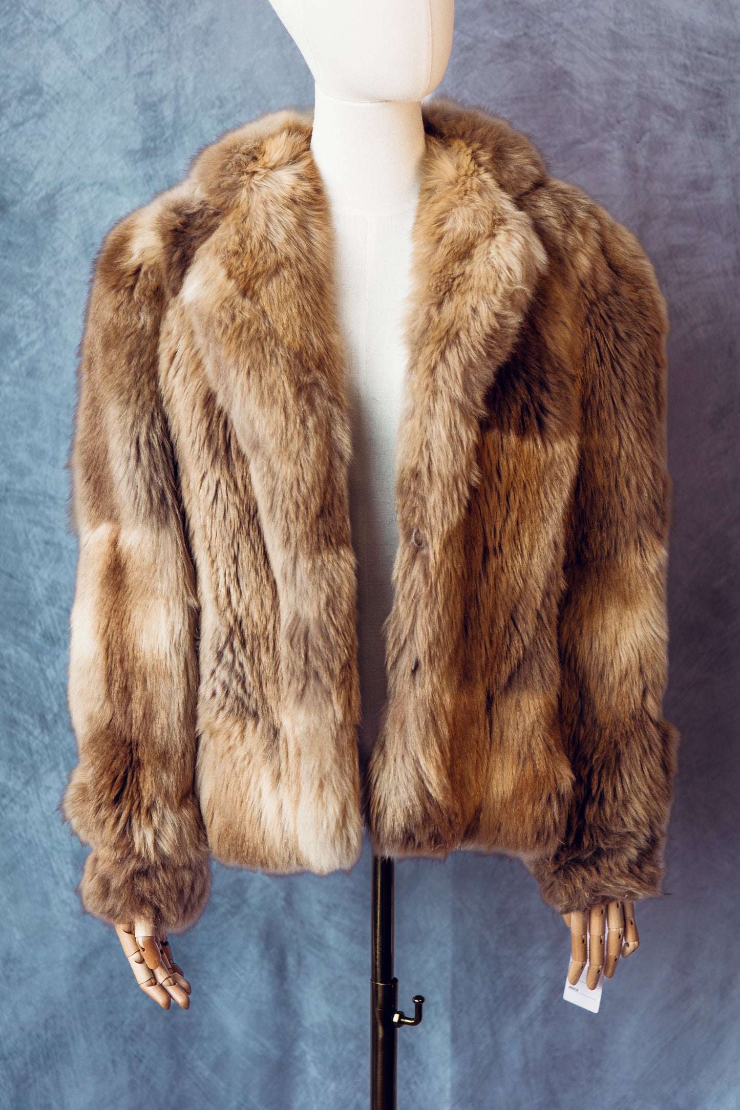 Vintage Fur Honey Blond Short-FC056