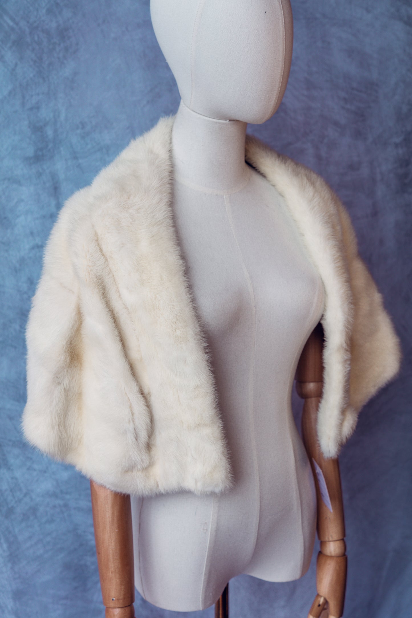 Vintage Fur Mink Wrap White - FC065
