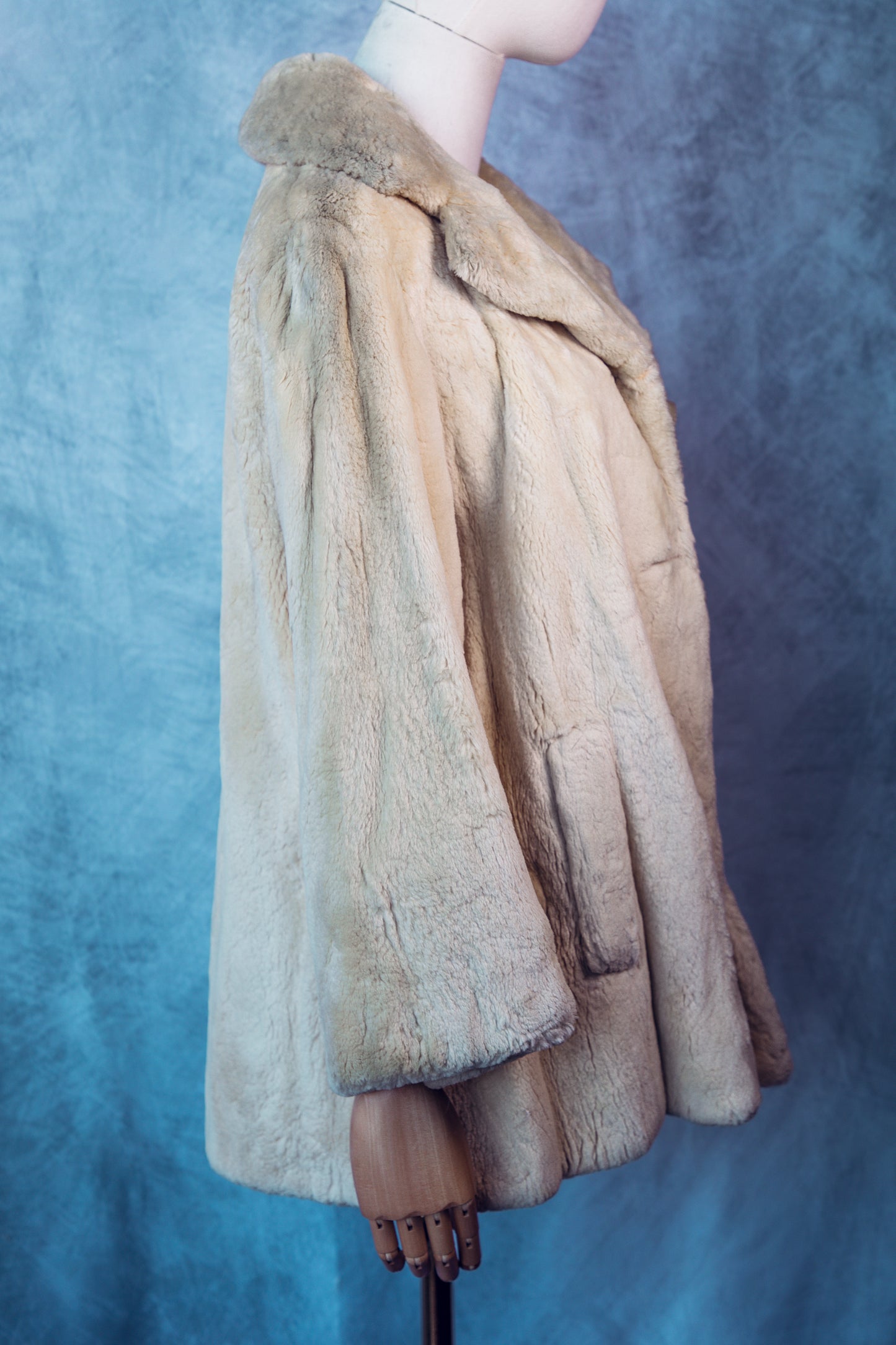 Vintage Fur Coat 1950’s Cream Medium/Large-FC083