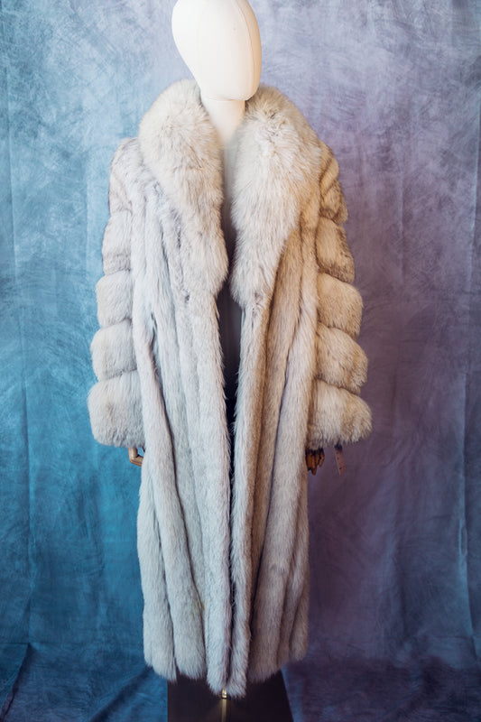 Vintage Fur Fox  Crystal Grey  Full-Bellies  Medium/ Large    Full Length FCO10