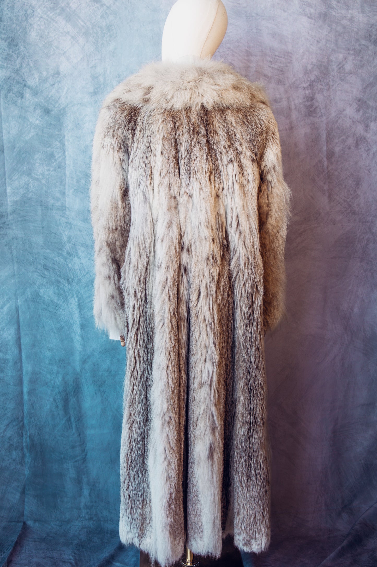 Vintage Fur Russian Lynx’s  Full Length Coat Medium/Large  FC011