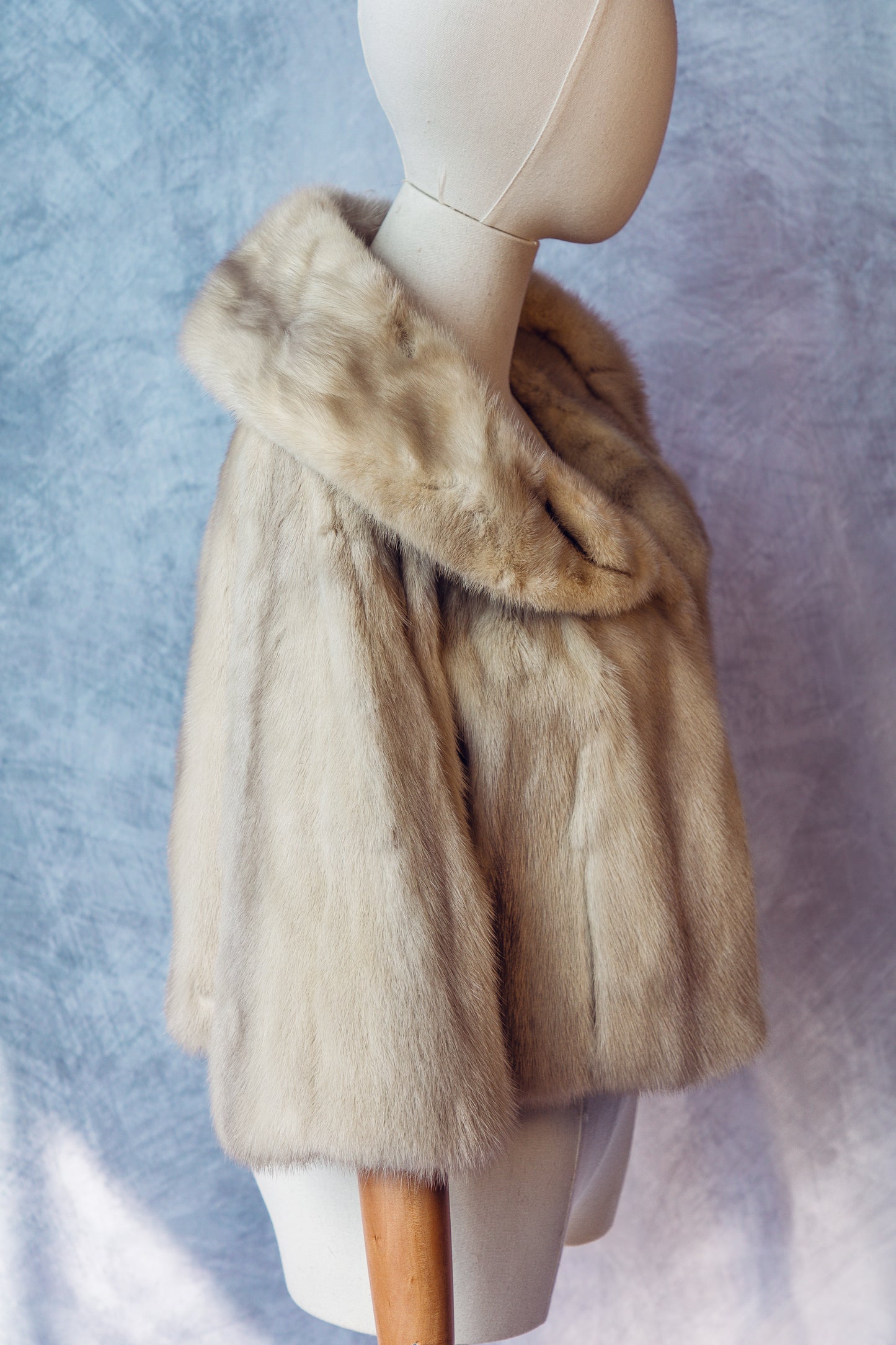 Vintage Fur Mink Honey Blonde Cropped Coat - FC071